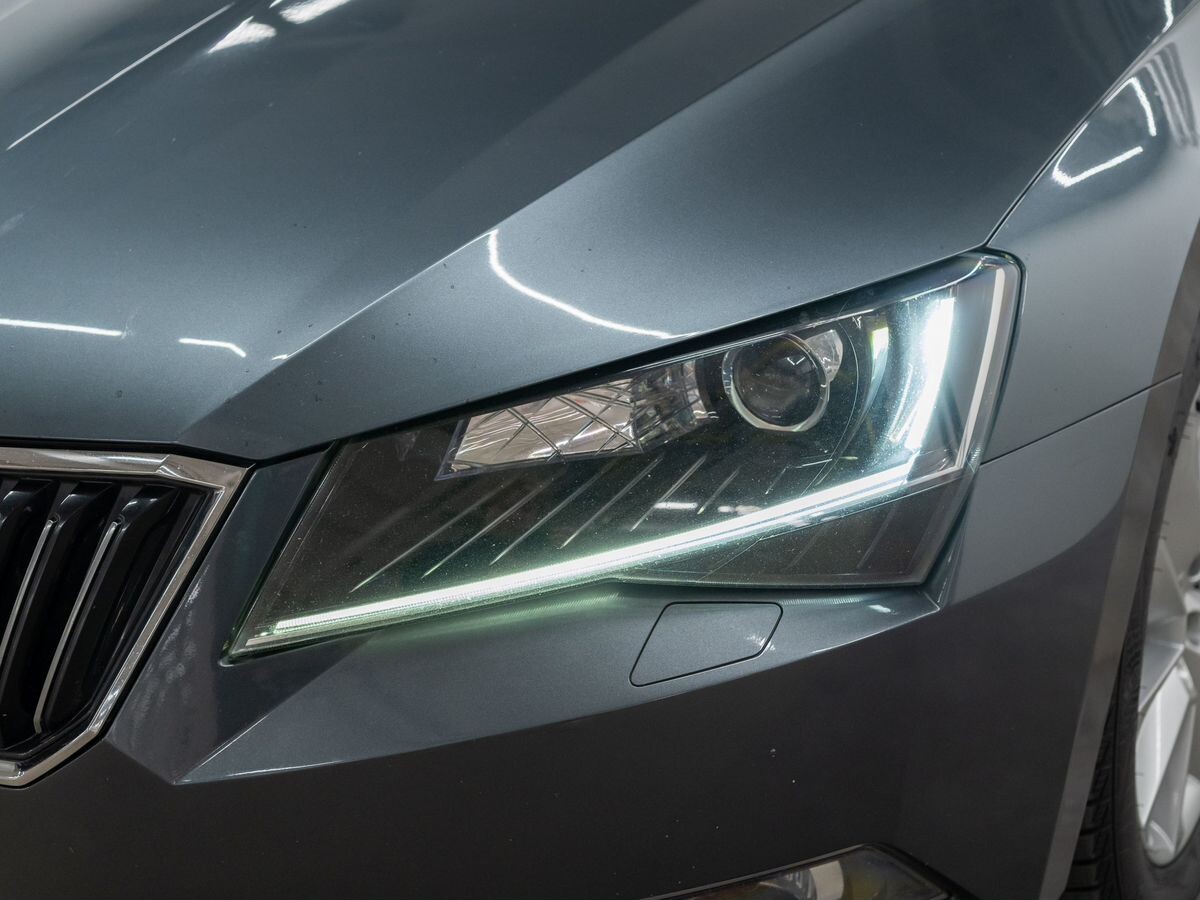 Skoda Superb 2016 - фото автомобиля