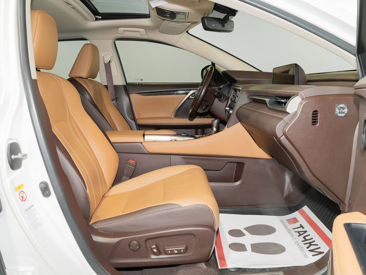 Lexus RX 2017 - фото автомобиля