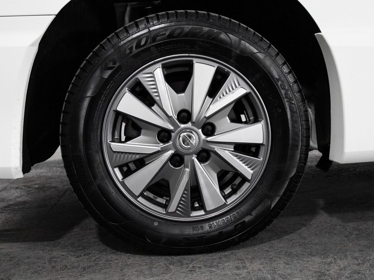 Nissan Serena 2019 - фото автомобиля