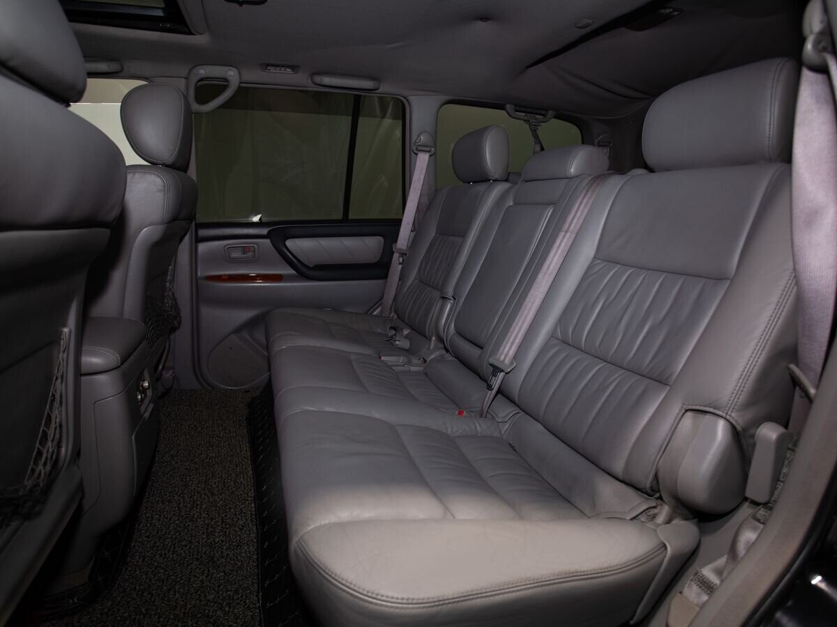 Toyota Land Cruiser 2006 - фото автомобиля