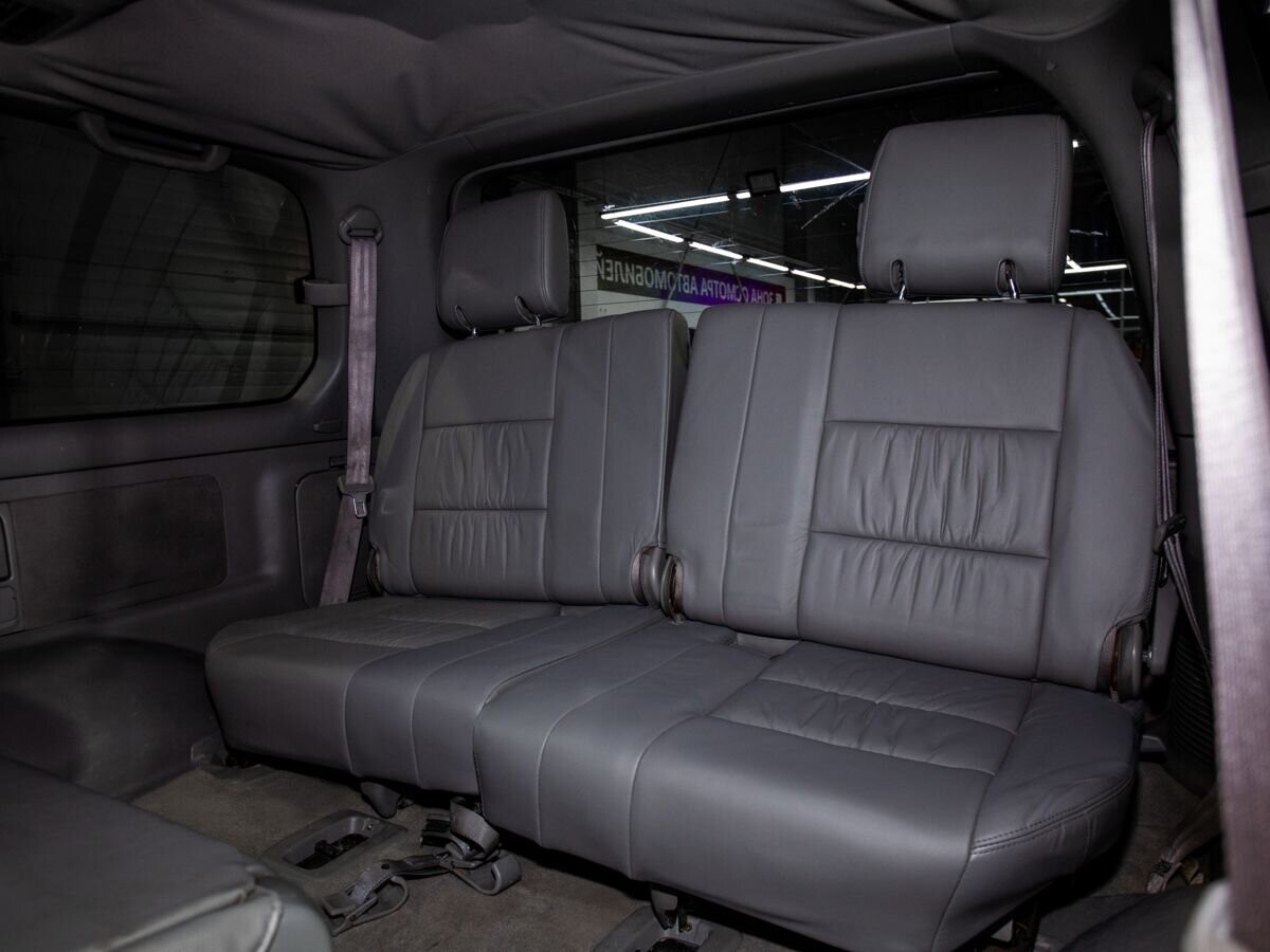 Toyota Land Cruiser 2006 - фото автомобиля