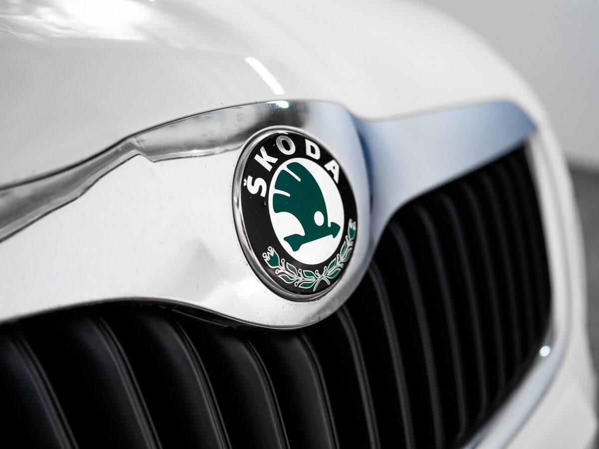 Skoda Yeti 2012 - фото автомобиля