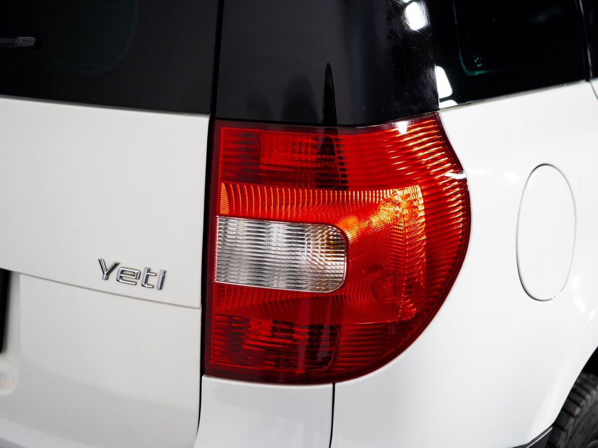 Skoda Yeti 2012 - фото автомобиля