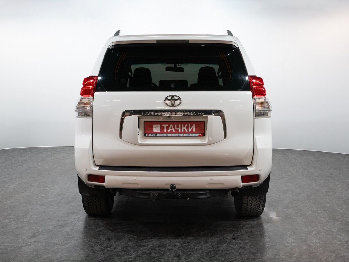 Toyota Land Cruiser Prado 2010 - фото автомобиля