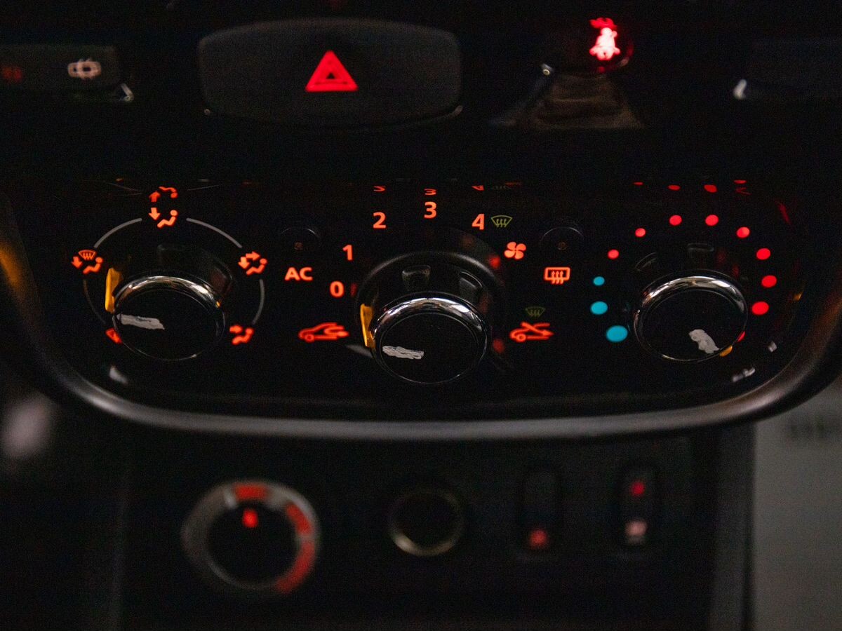 Renault Duster 2012 - фото автомобиля