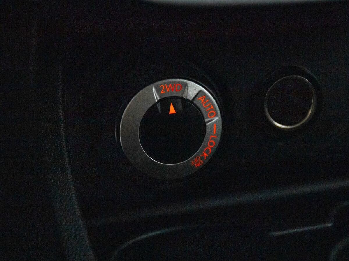 Renault Duster 2012 - фото автомобиля