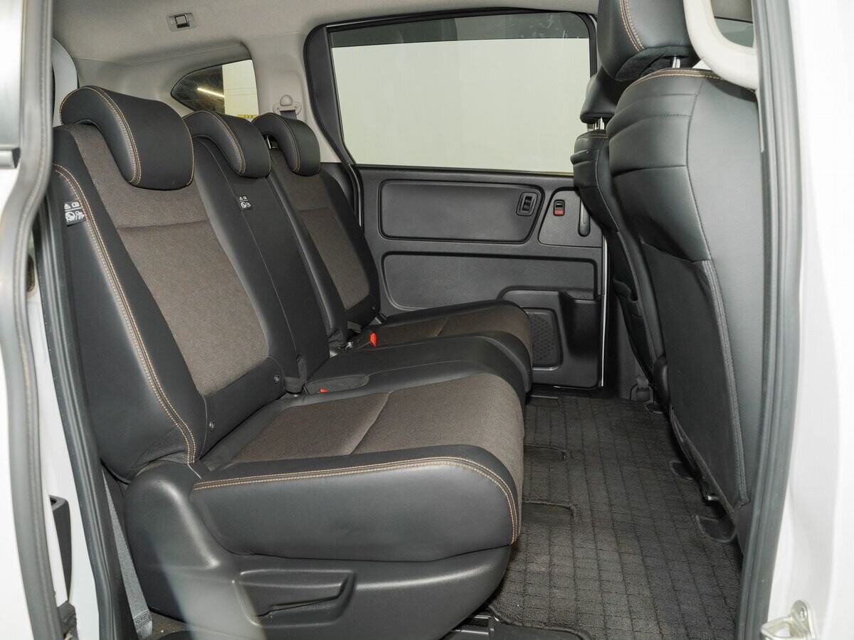 Honda Freed 2020 - фото автомобиля