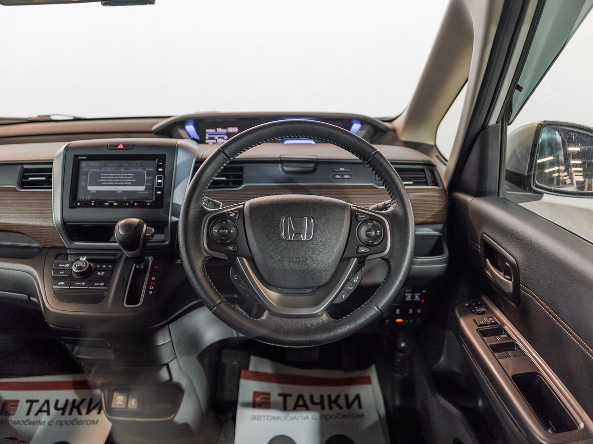 Honda Freed 2020 - фото автомобиля