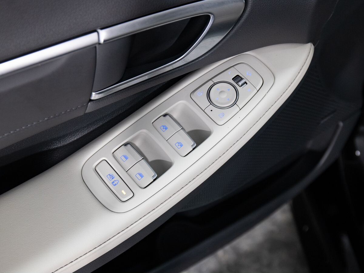 Hyundai Sonata 2021 - фото автомобиля