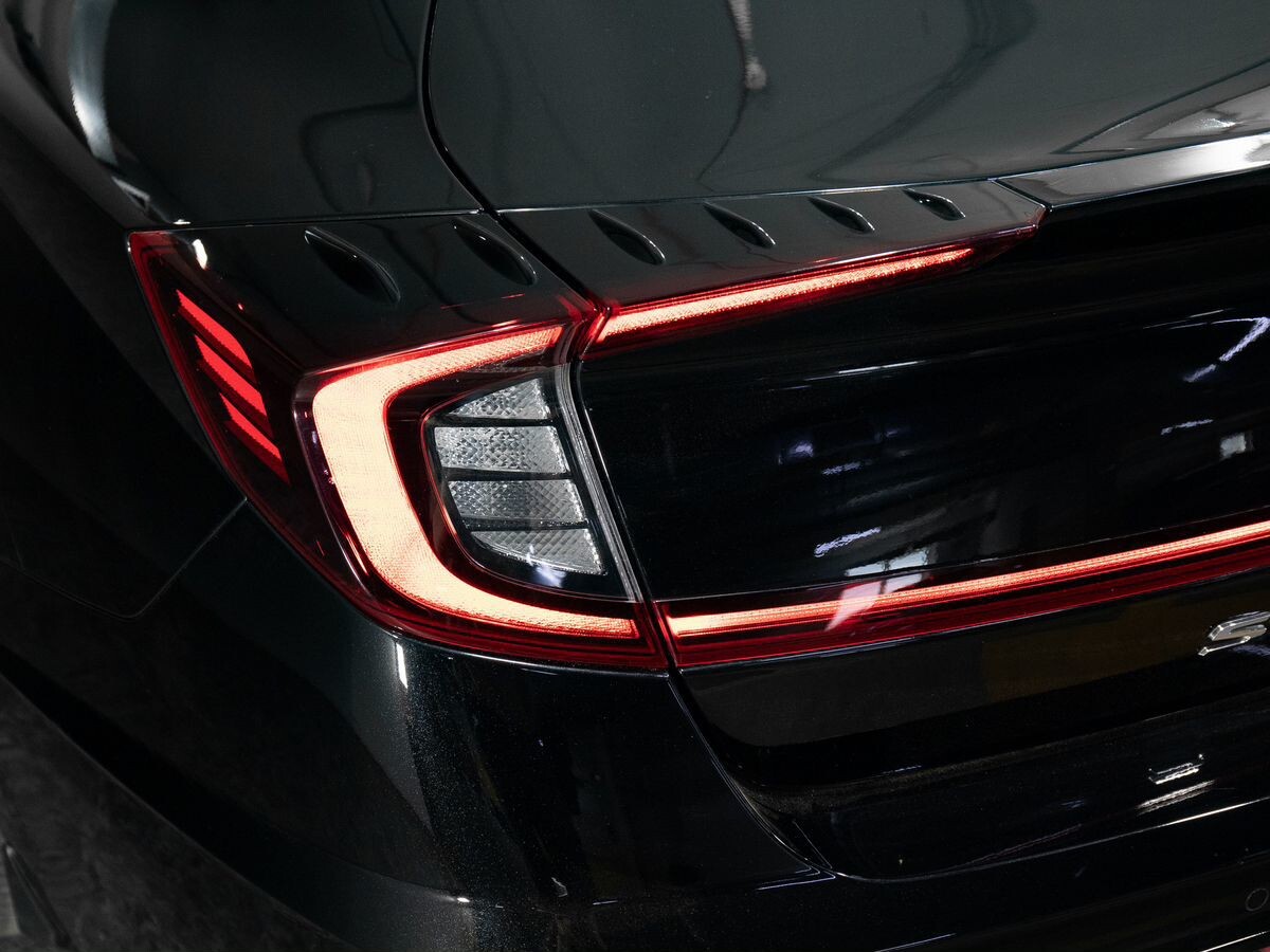 Hyundai Sonata 2021 - фото автомобиля