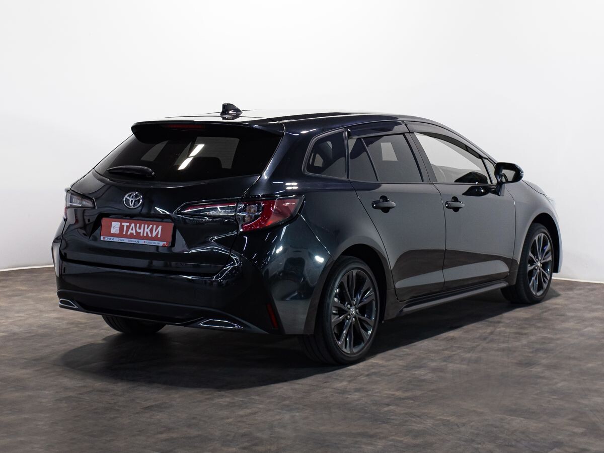 Toyota Corolla 2021 - фото автомобиля