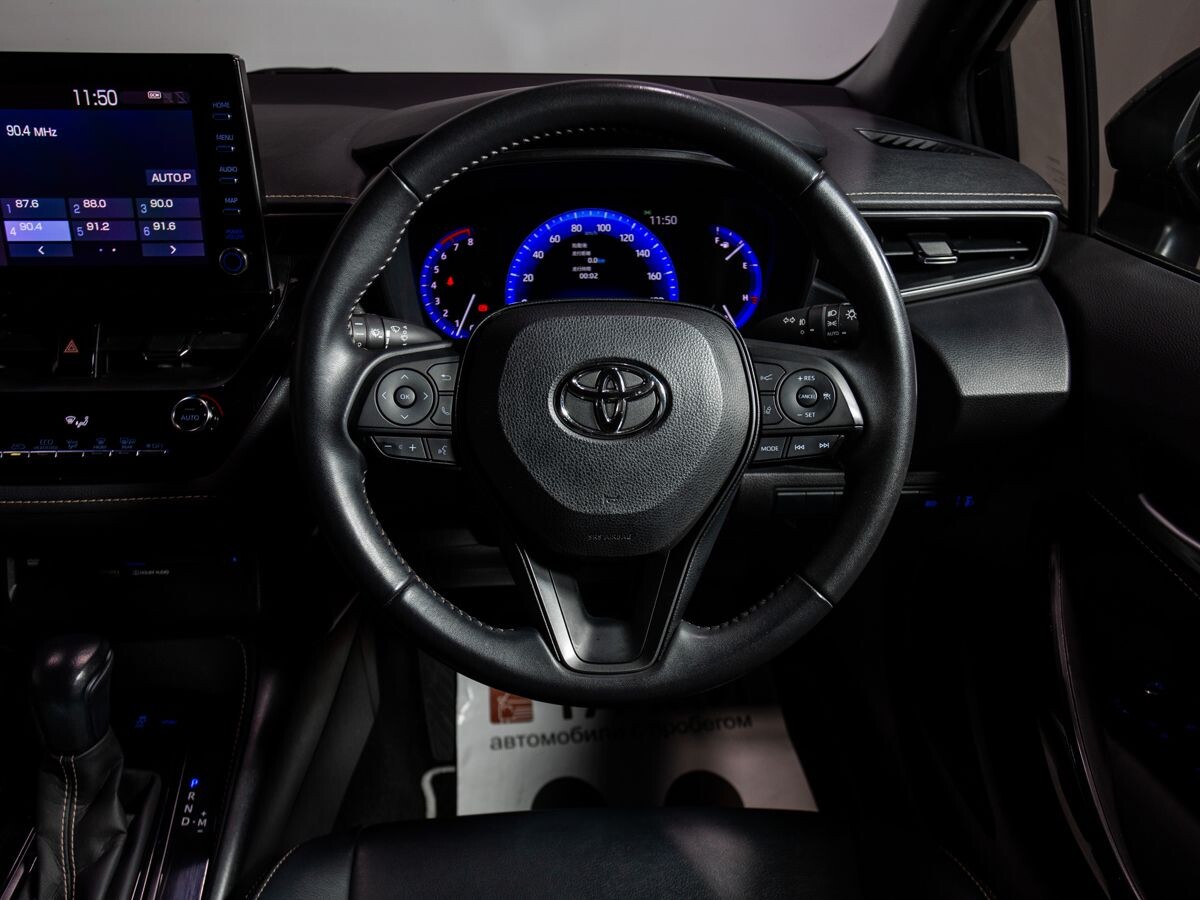 Toyota Corolla 2021 - фото автомобиля