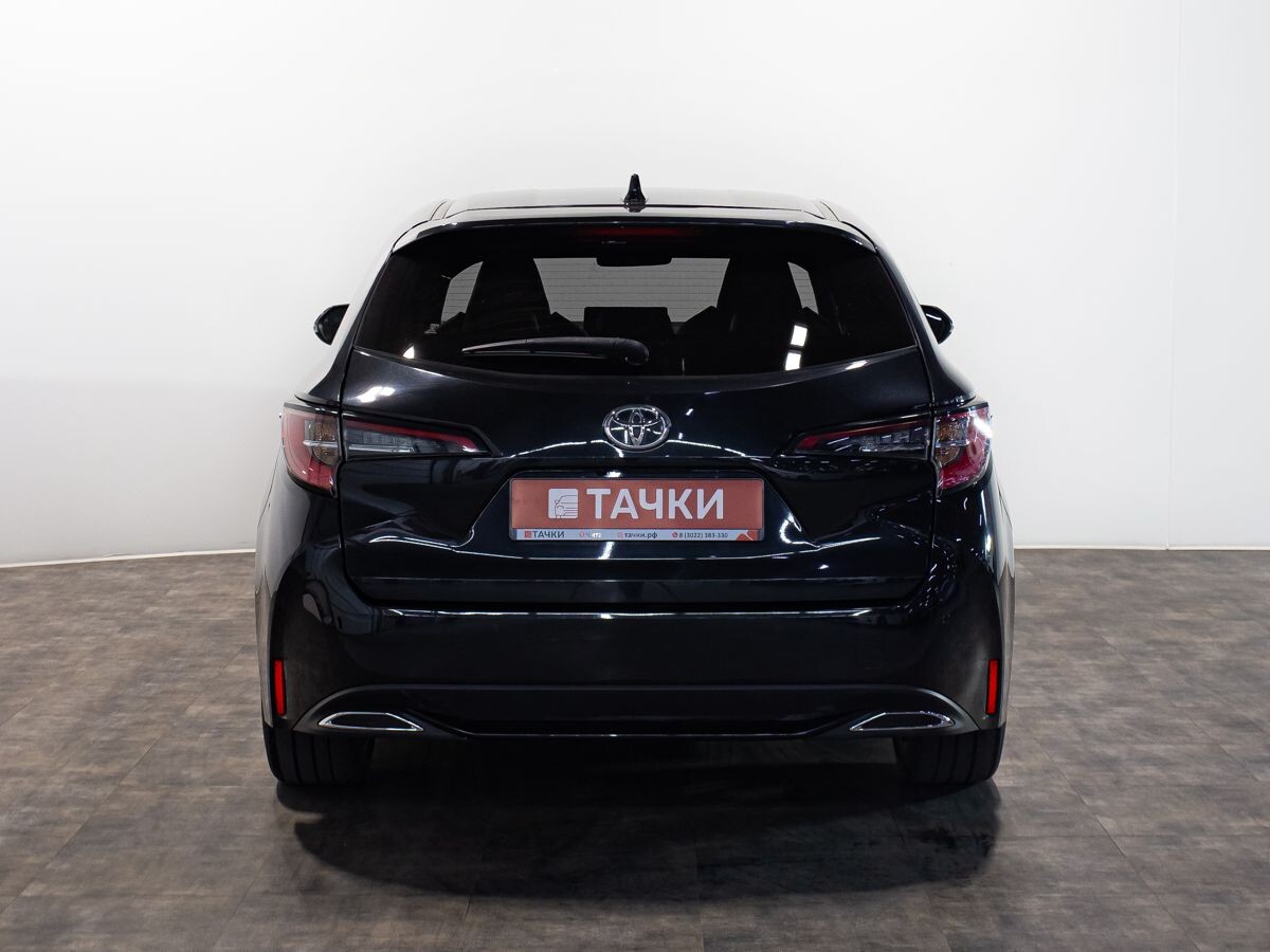 Toyota Corolla 2021 - фото автомобиля