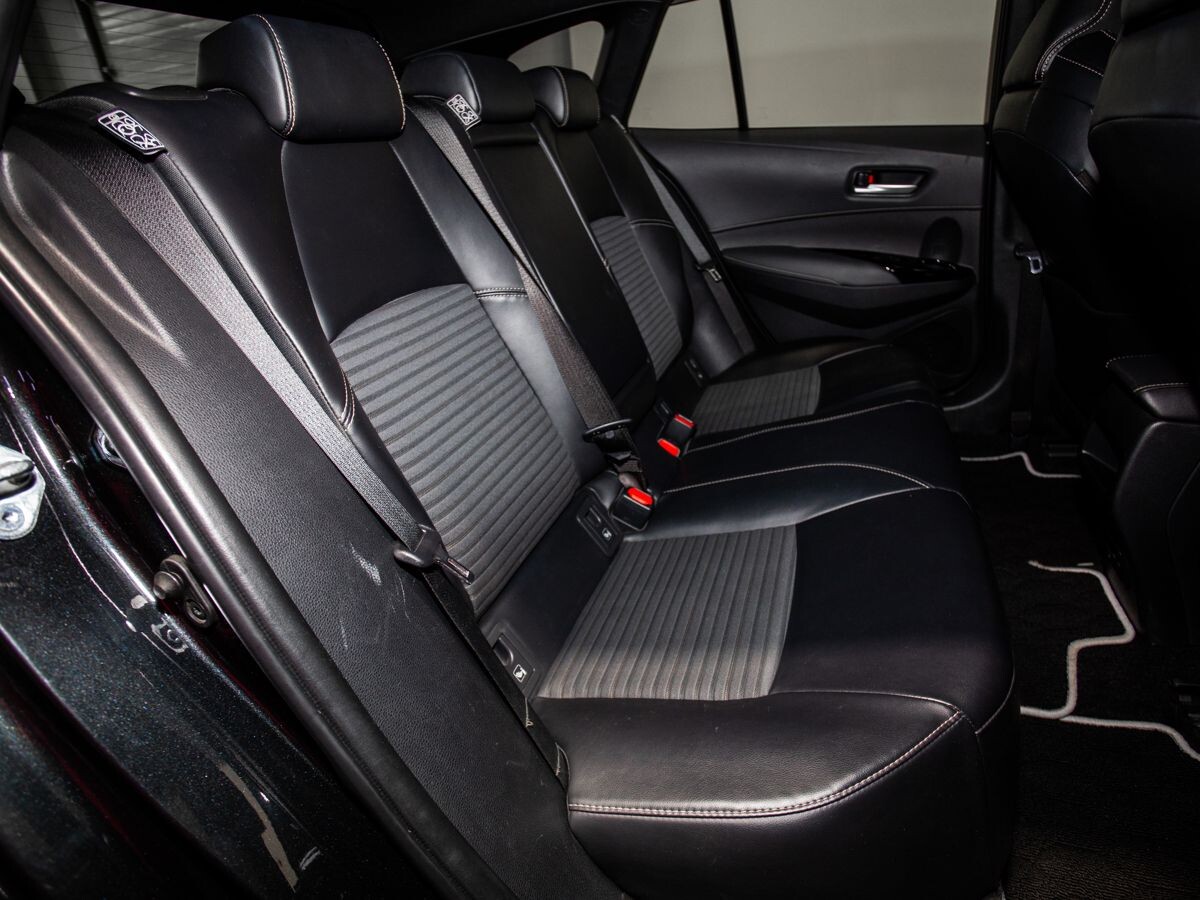 Toyota Corolla 2021 - фото автомобиля