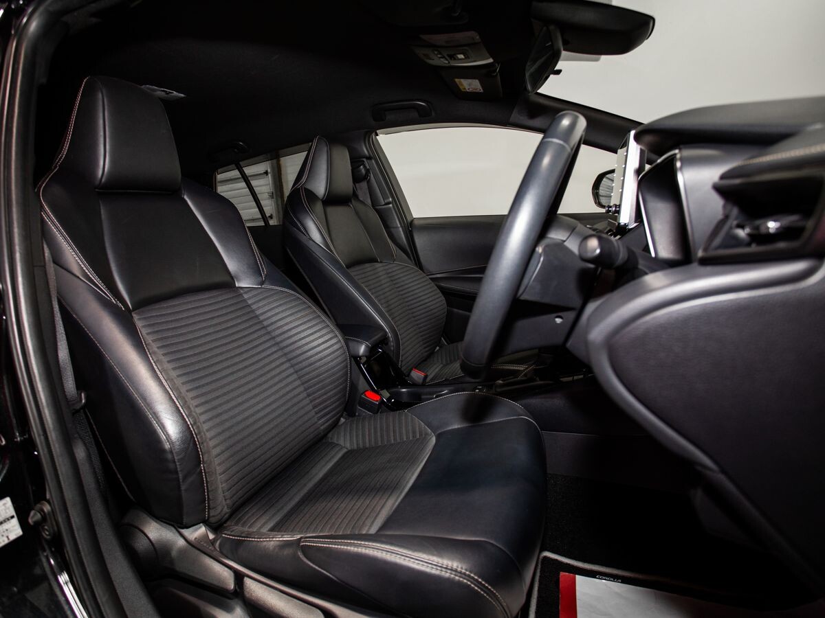 Toyota Corolla 2021 - фото автомобиля