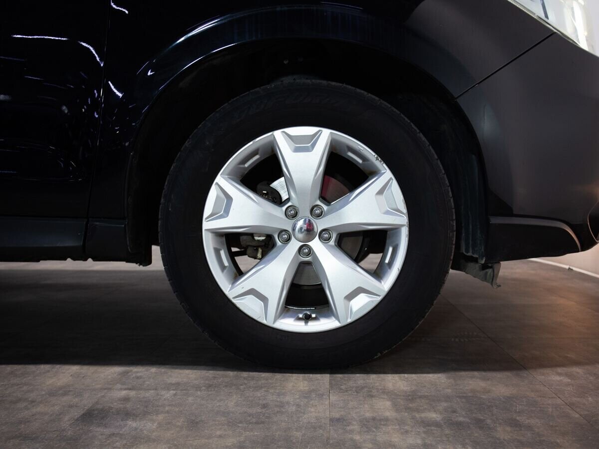 Subaru Forester 2013 - фото автомобиля