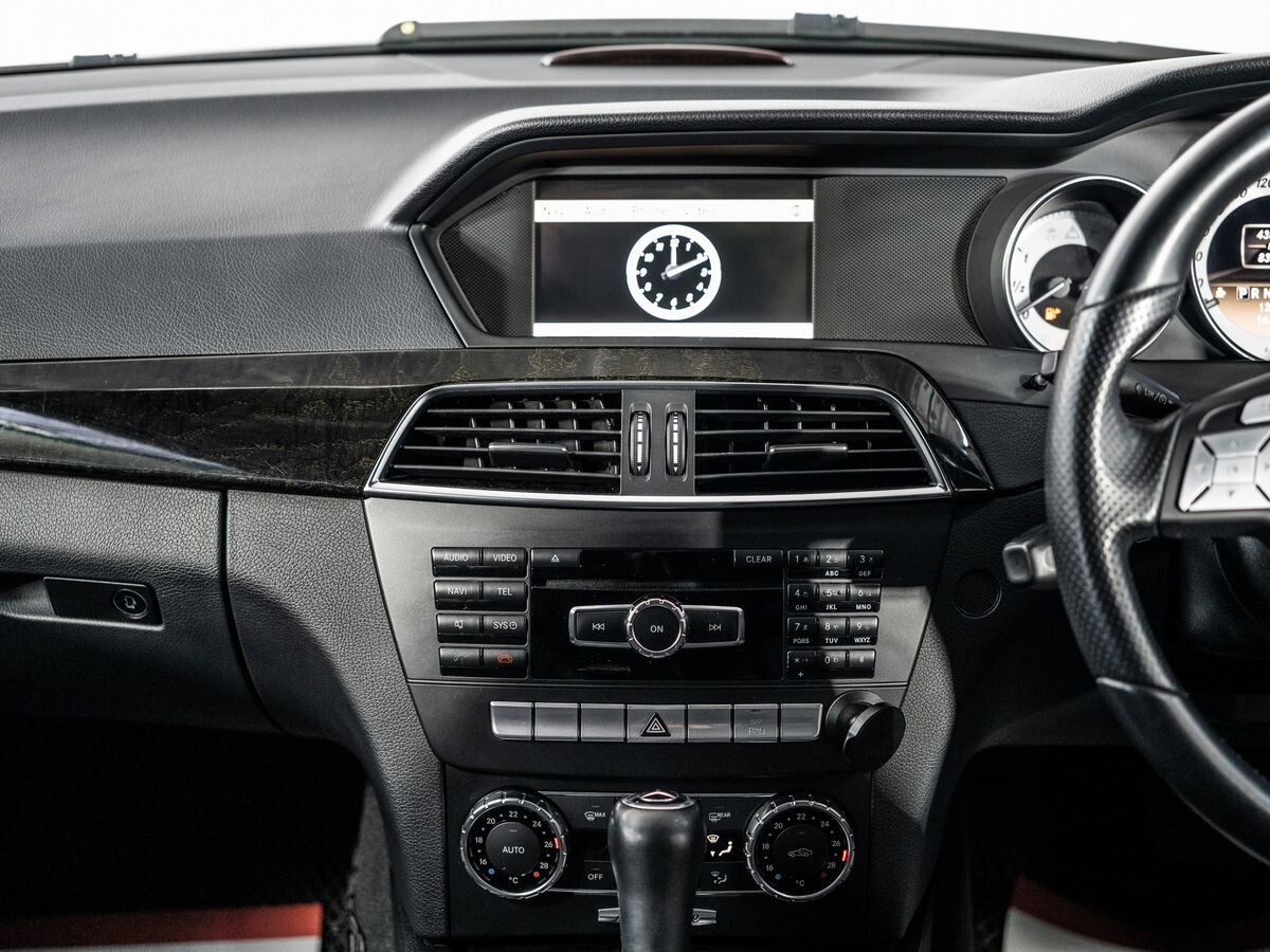 Mercedes-Benz C-Класс 2011 - фото автомобиля