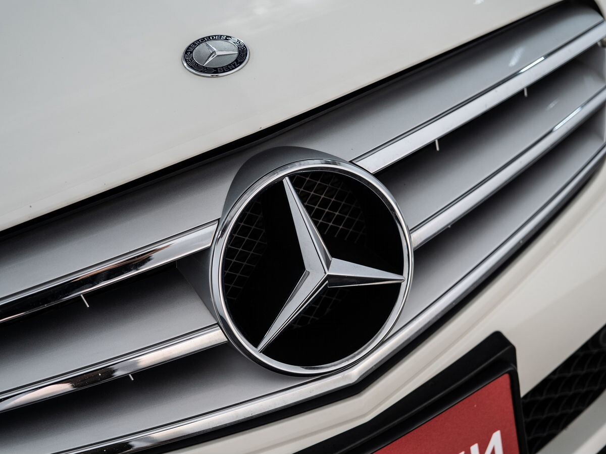 Mercedes-Benz C-Класс 2011 - фото автомобиля