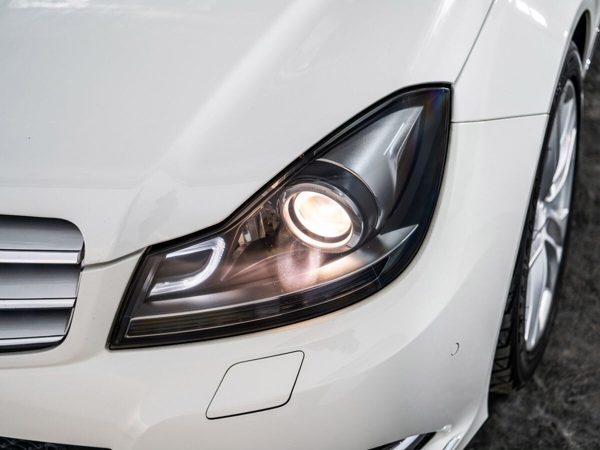 Mercedes-Benz C-Класс 2011 - фото автомобиля