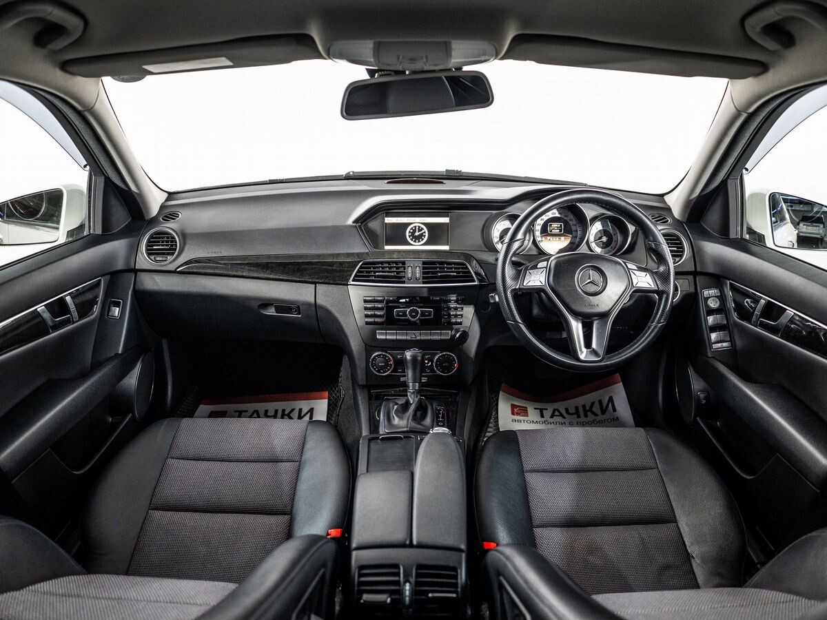 Mercedes-Benz C-Класс 2011 - фото автомобиля