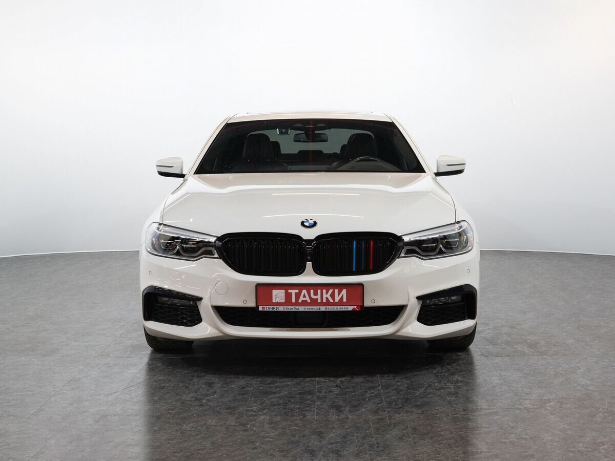 BMW 5 серии 2020 - фото автомобиля