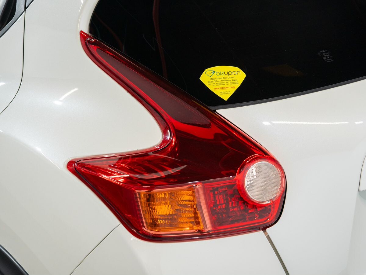 Nissan Juke 2012 - фото автомобиля