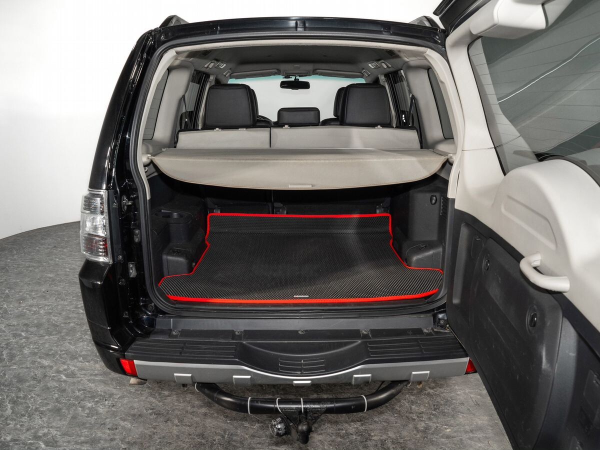 Mitsubishi Pajero 2013 - фото автомобиля