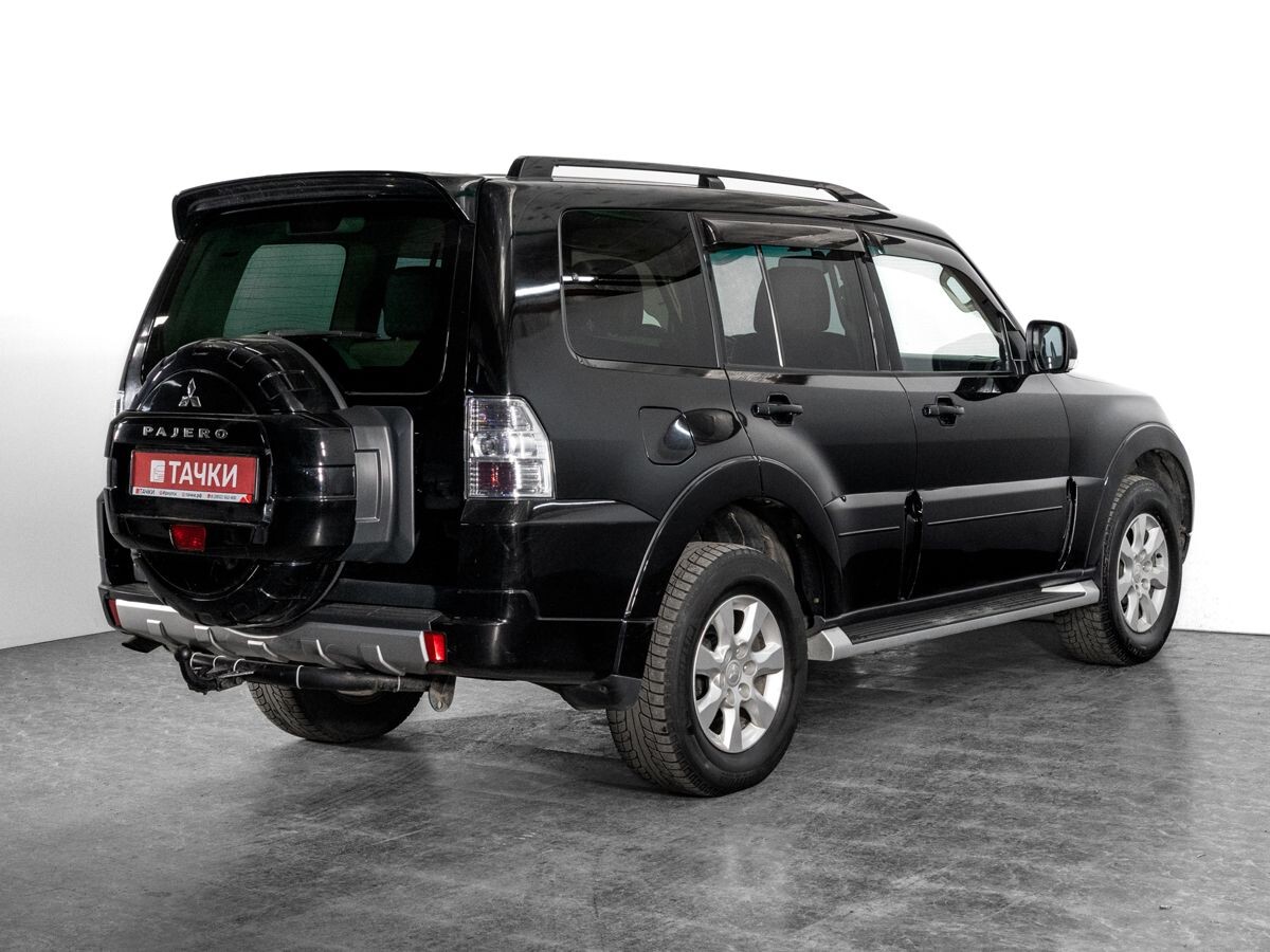 Mitsubishi Pajero 2013 - фото автомобиля