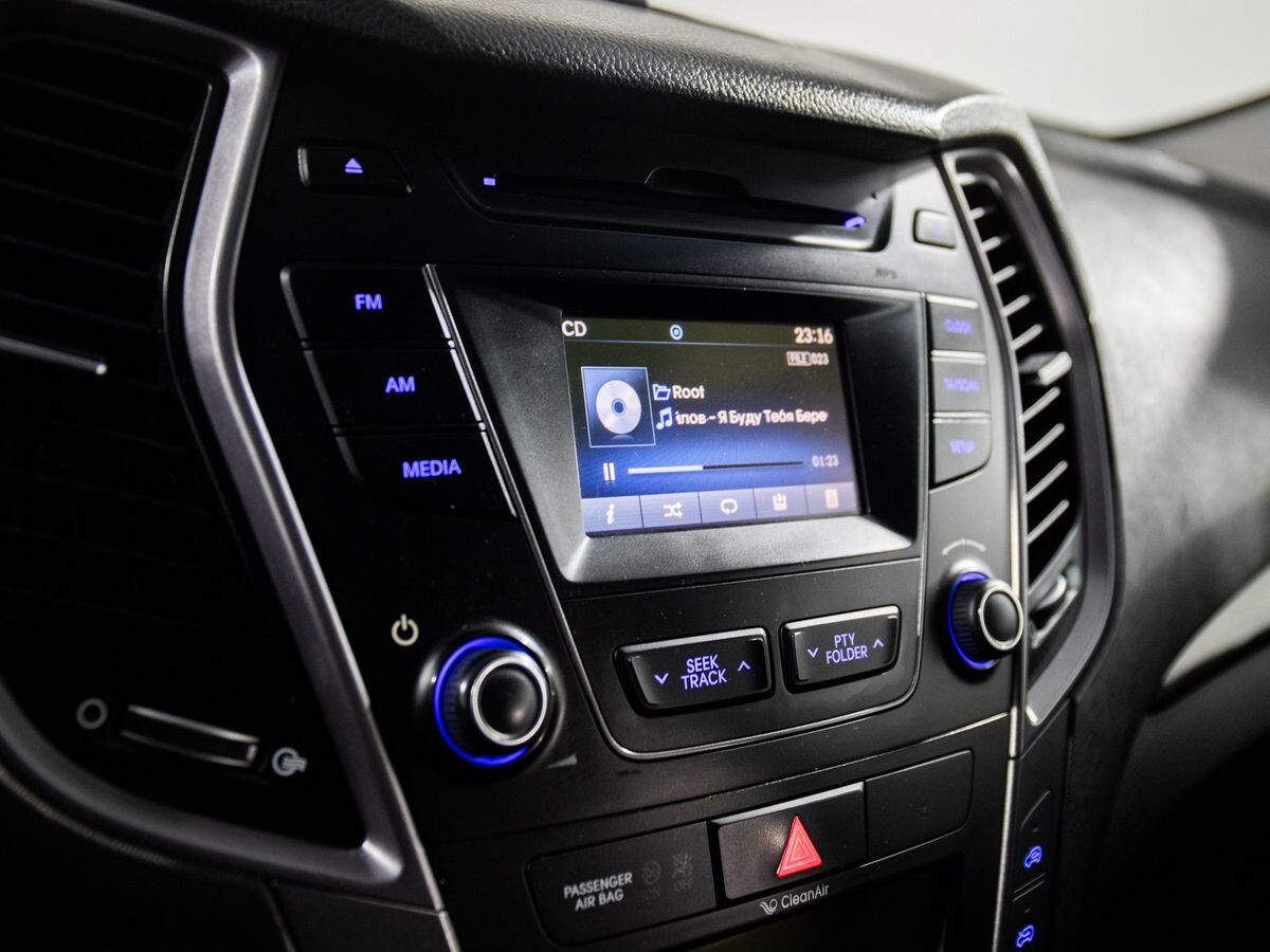 Hyundai Santa Fe 2012 - фото автомобиля