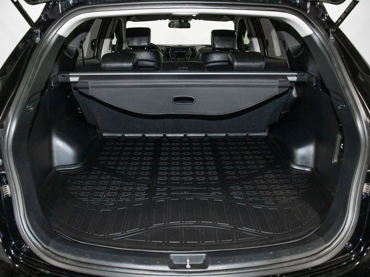 Hyundai Santa Fe 2012 - фото автомобиля