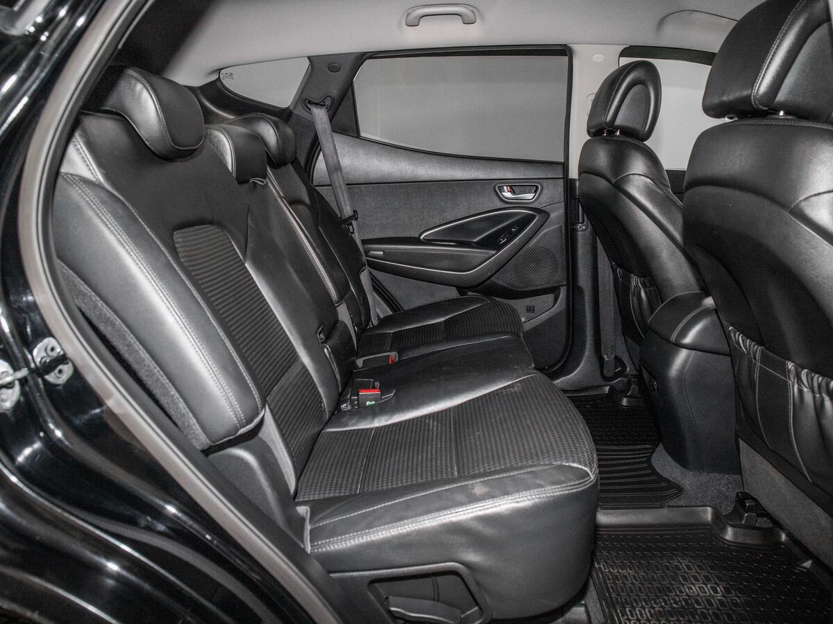 Hyundai Santa Fe 2012 - фото автомобиля