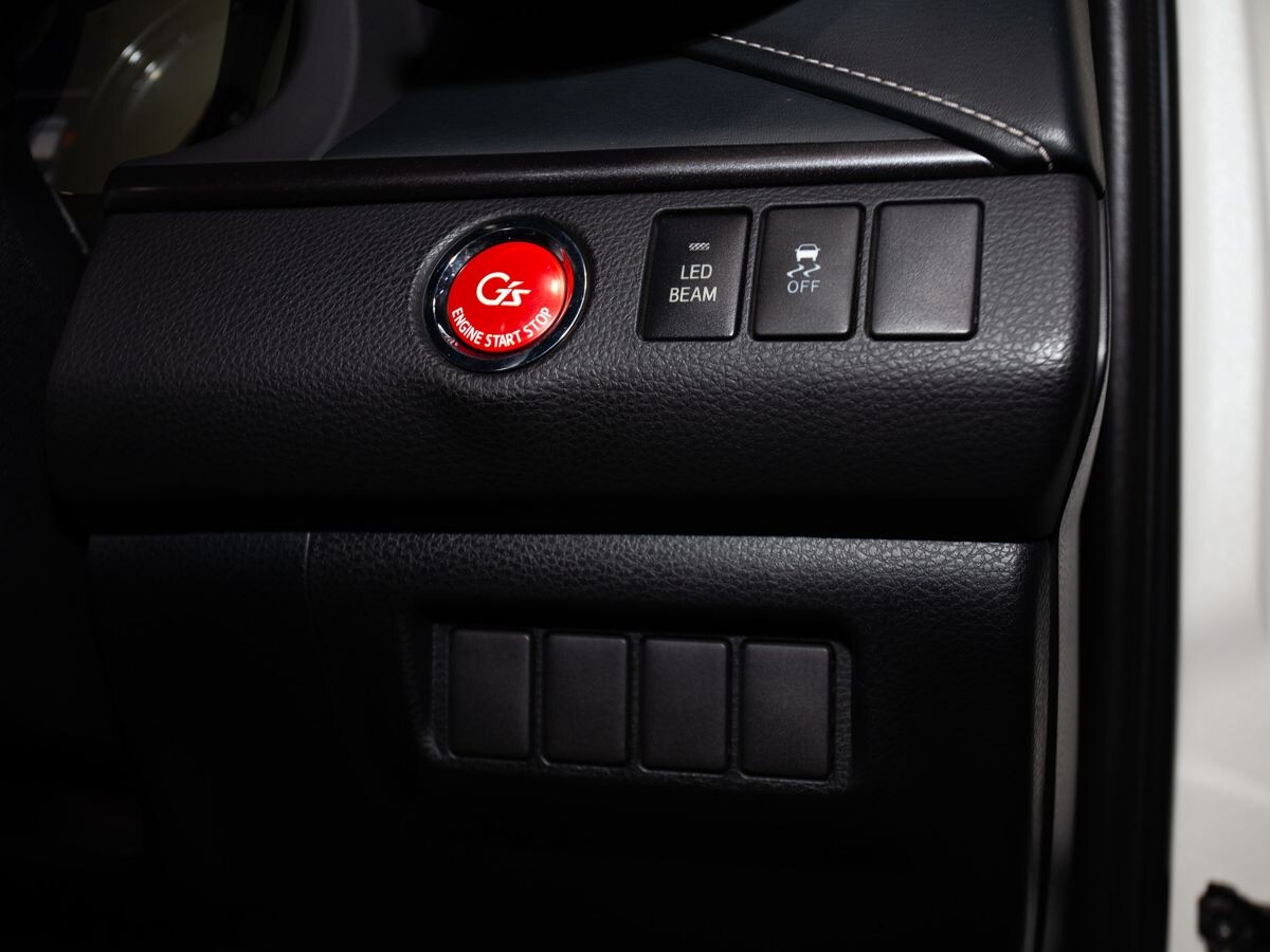 Toyota Harrier 2015 - фото автомобиля