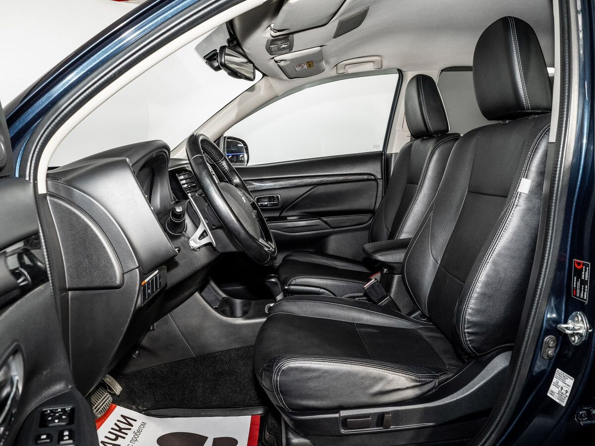 Mitsubishi Outlander 2016 - фото автомобиля