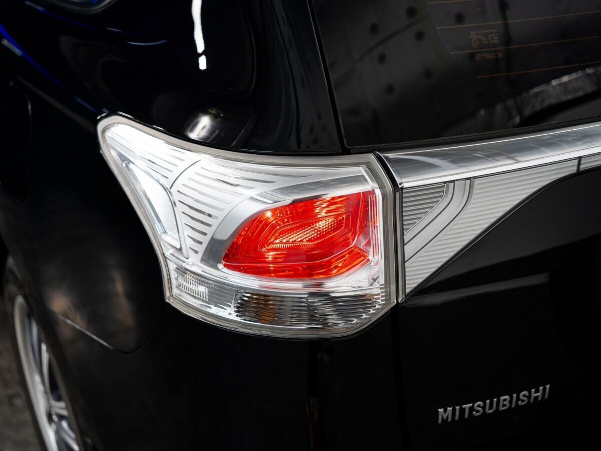 Mitsubishi Outlander 2012 - фото автомобиля