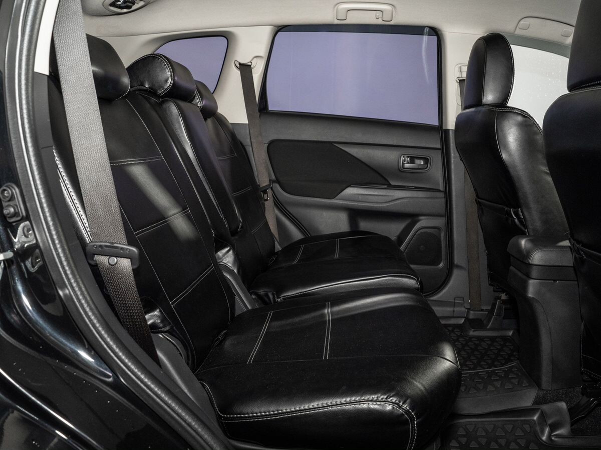 Mitsubishi Outlander 2012 - фото автомобиля