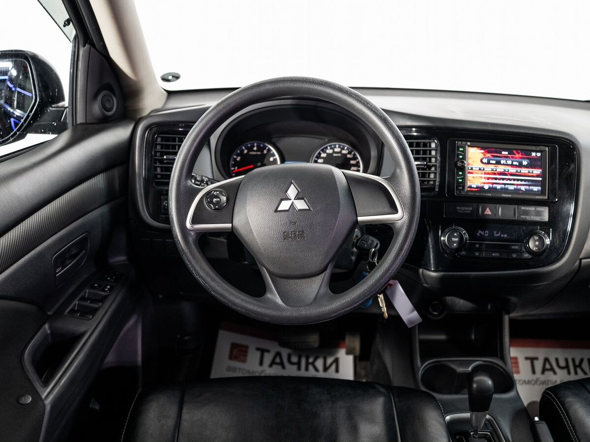 Mitsubishi Outlander 2012 - фото автомобиля