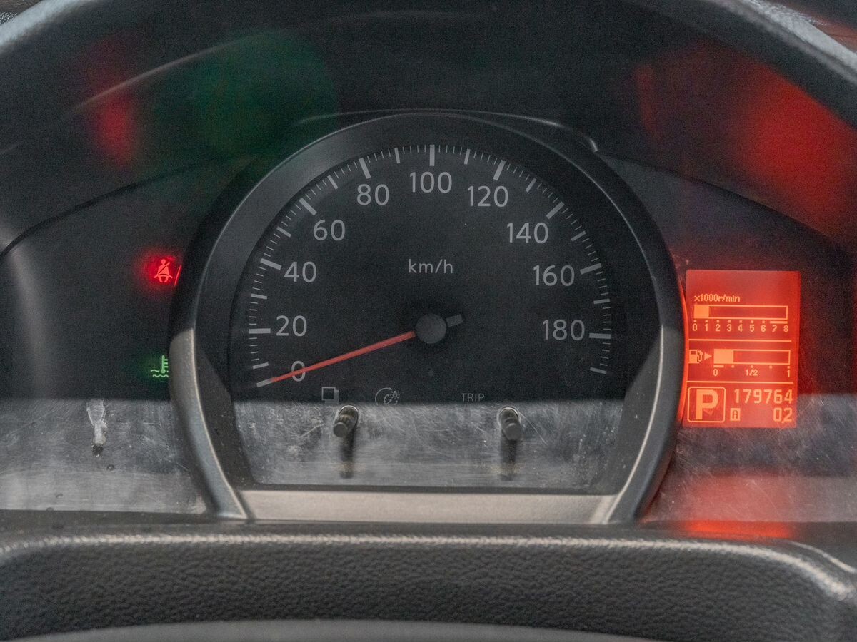 Mitsubishi Delica 2012 - фото автомобиля