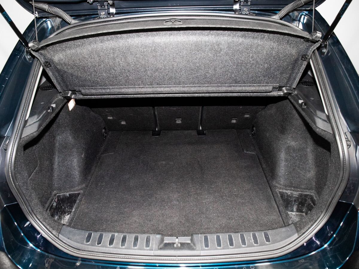 BMW X1 2012 - фото автомобиля