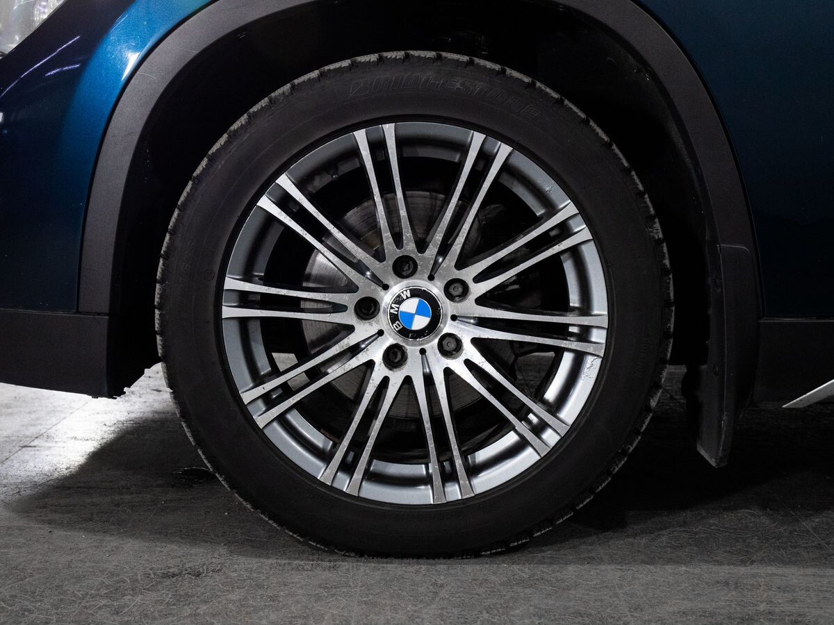 BMW X1 2012 - фото автомобиля