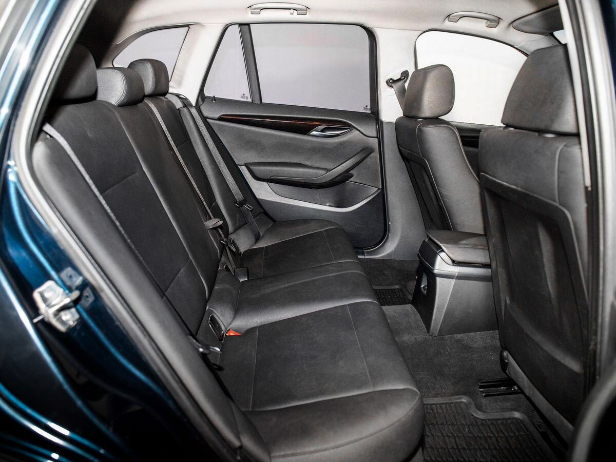 BMW X1 2012 - фото автомобиля