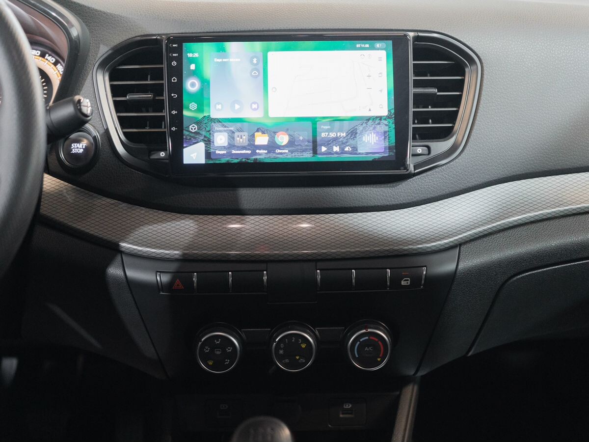 Lada (ВАЗ) Vesta 2024 - фото автомобиля