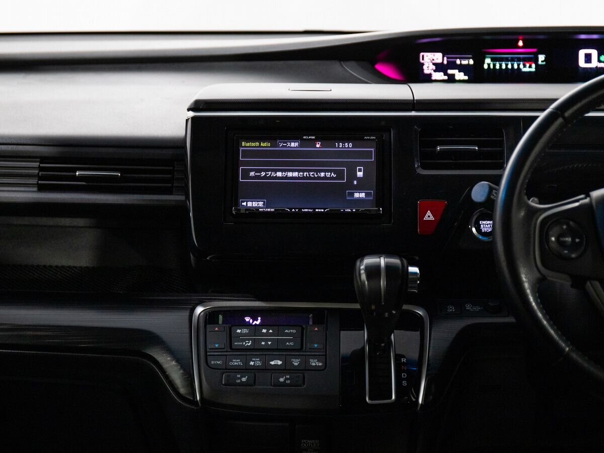 Honda Stepwgn 2015 - фото автомобиля