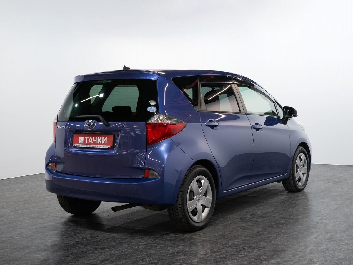 Toyota Ractis 2010 - фото автомобиля