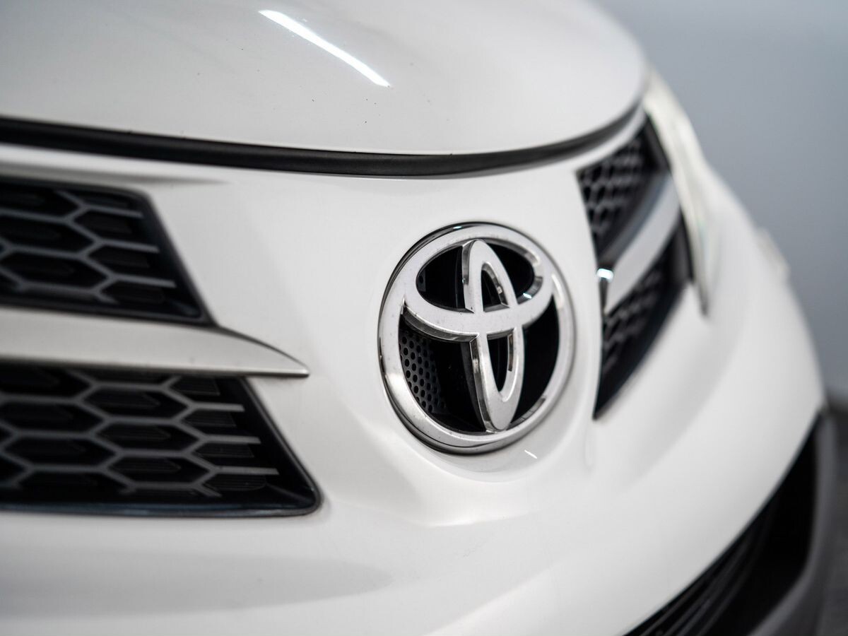 Toyota RAV4 2013 - фото автомобиля