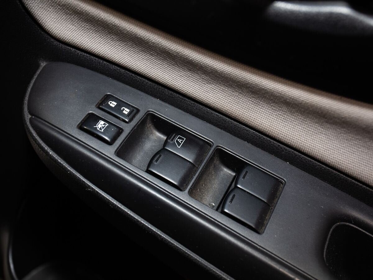 Nissan Note 2017 - фото автомобиля