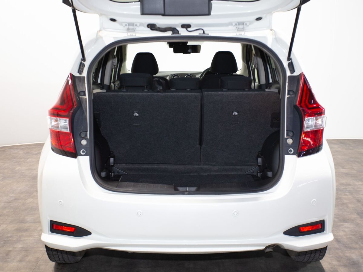 Nissan Note 2017 - фото автомобиля