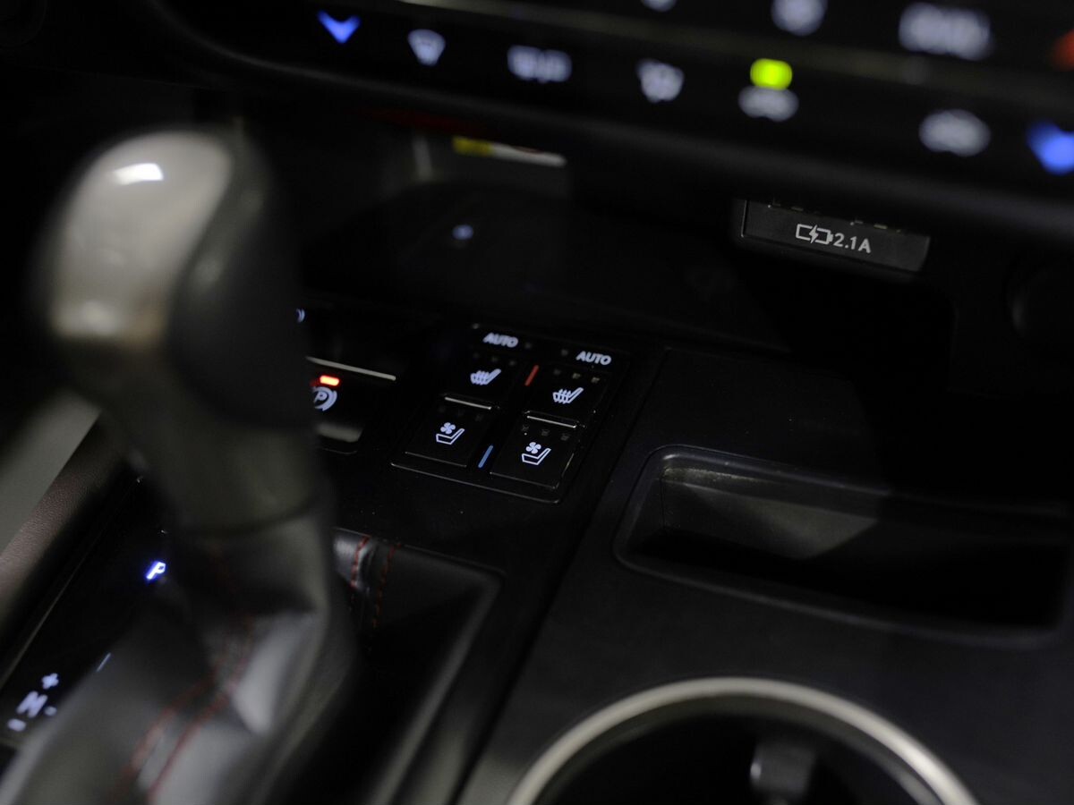 Lexus RX 2021 - фото автомобиля