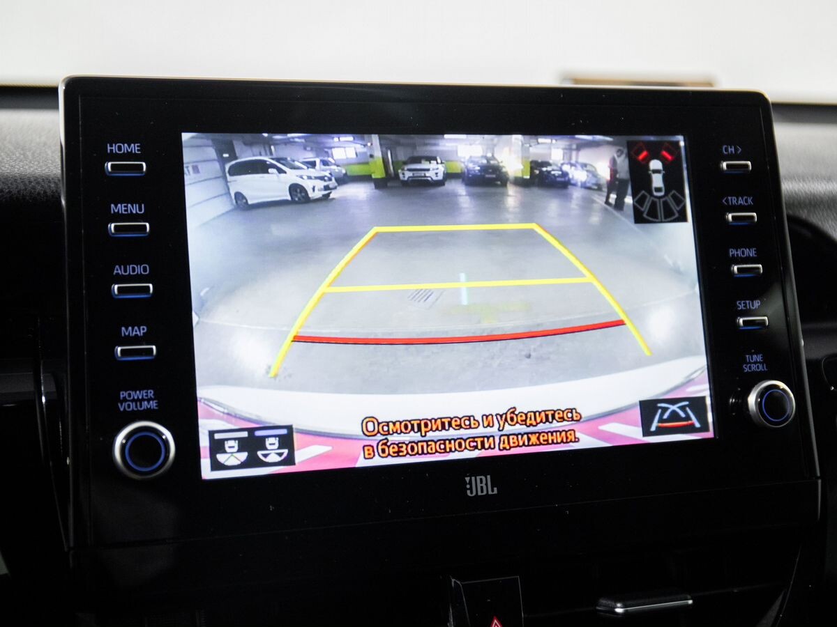 Toyota Camry 2021 - фото автомобиля