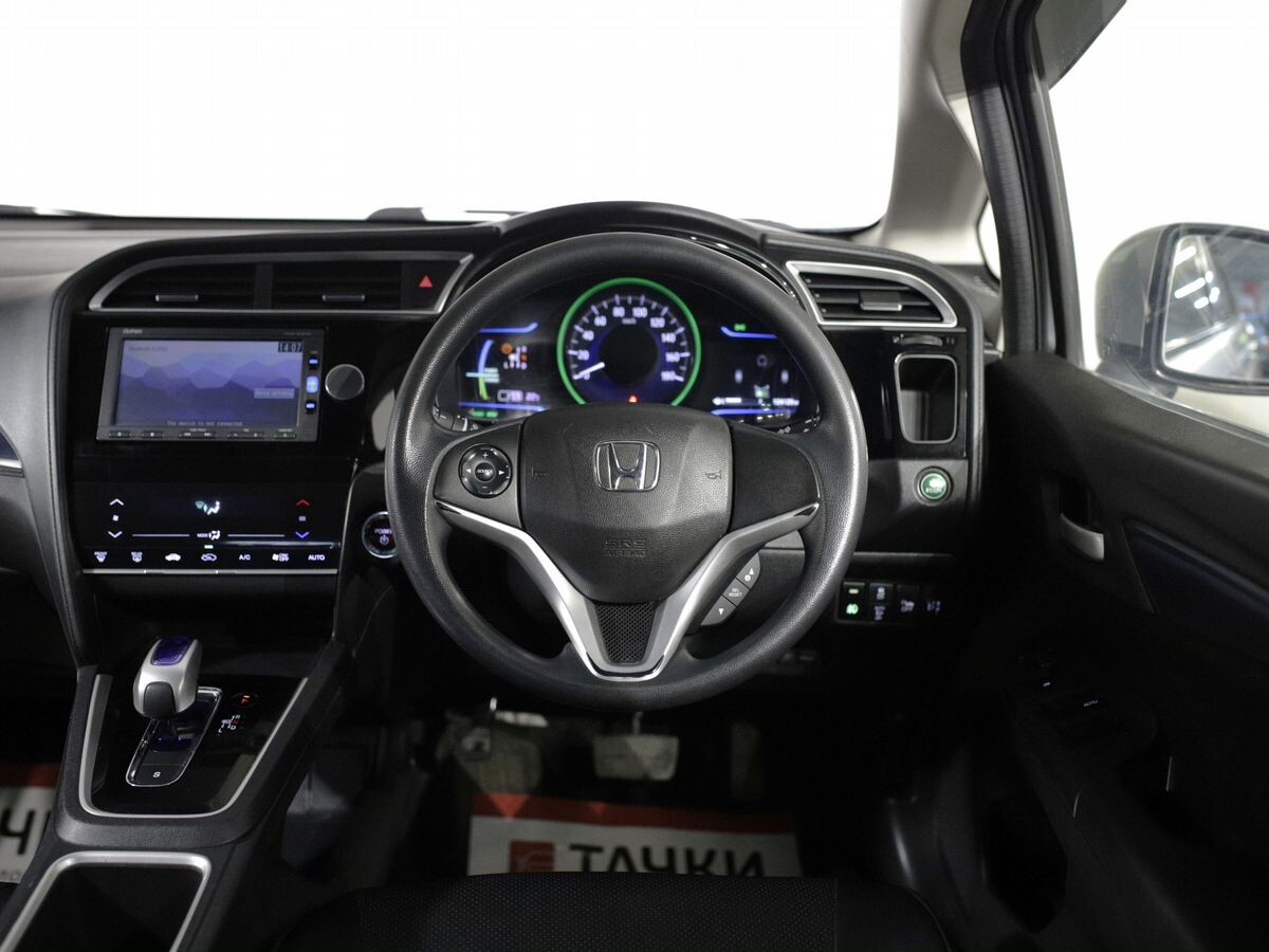 Honda Shuttle 2015 - фото автомобиля