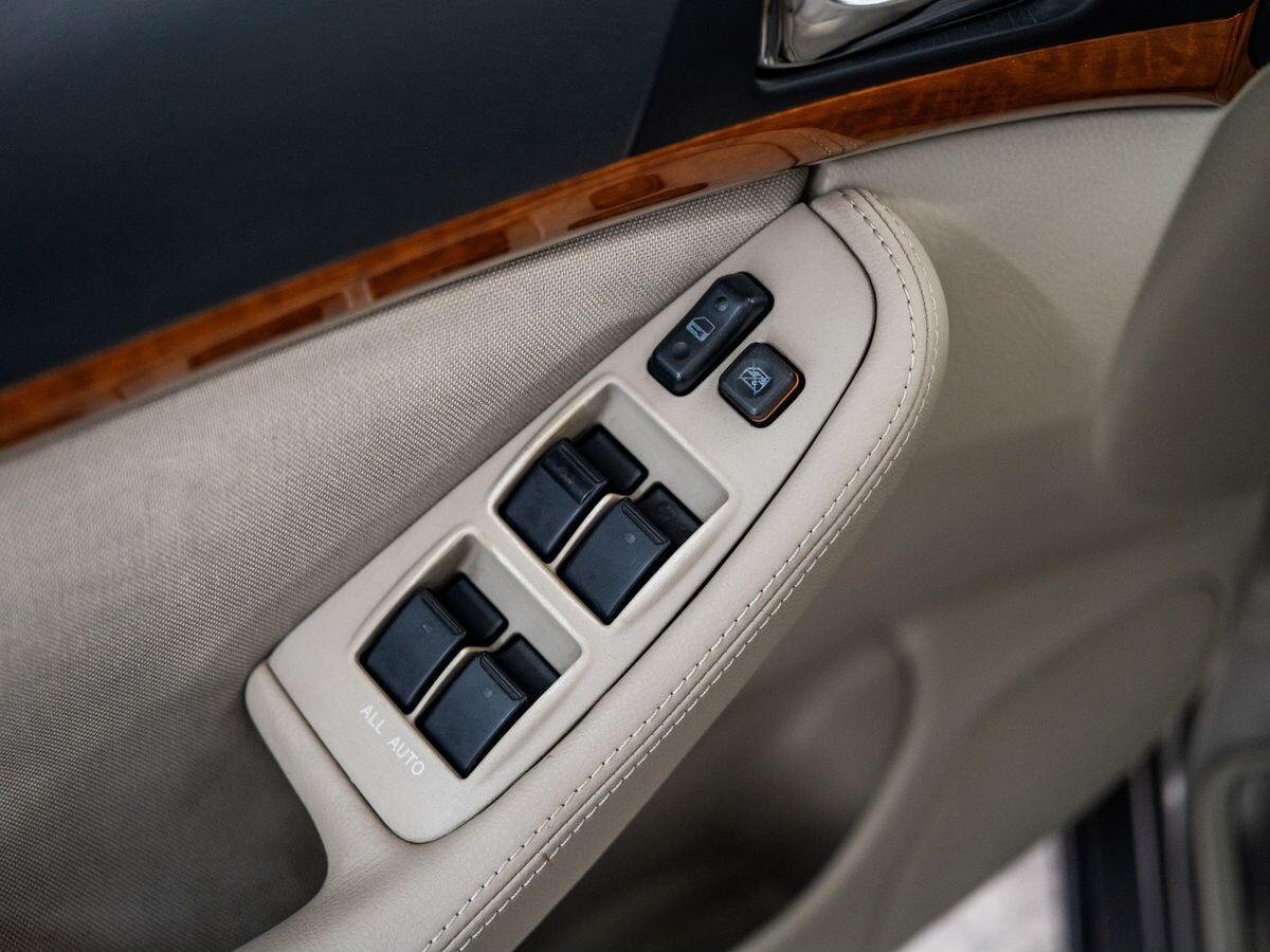 Toyota Avensis 2006 - фото автомобиля